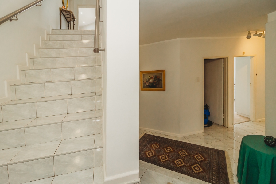 4 Bedroom Property for Sale in Bergsig Western Cape